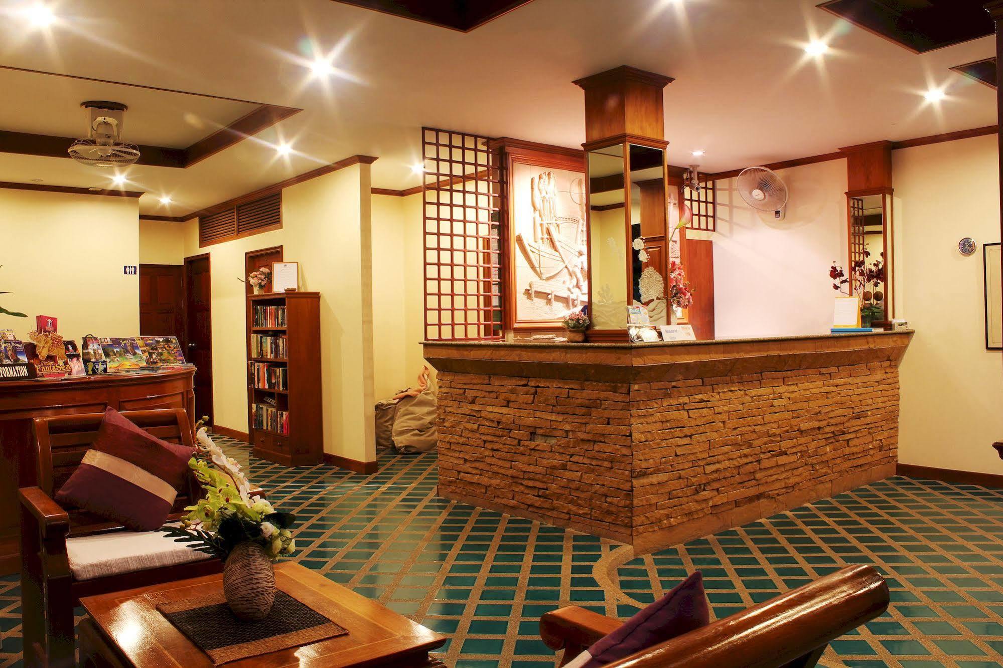 Baan Pron Phateep Patong Exterior foto